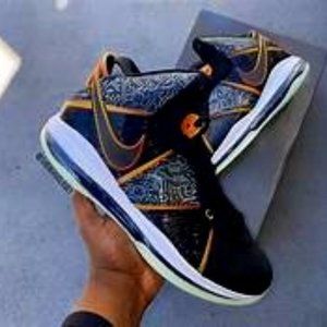 NIKE LeBRON VIII SPACE JAM